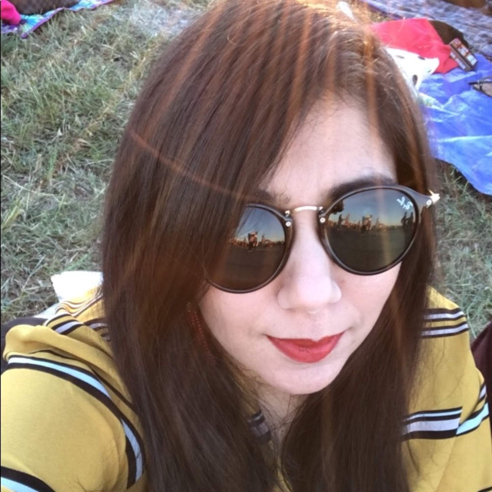 Meet your Posher, Nirali
